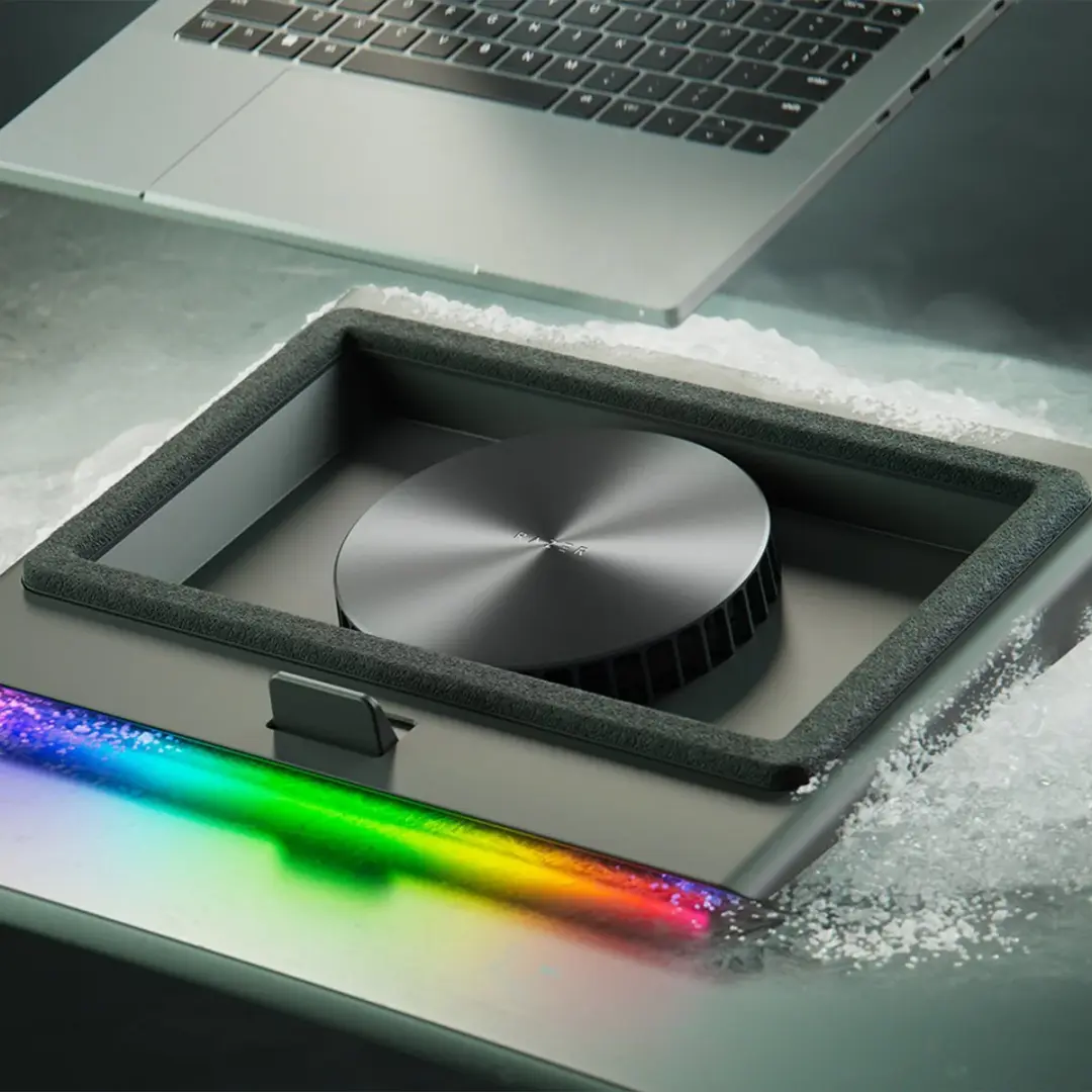 https_3A_2F_2Fmedias-p1.phoenix.razer.com_2Fsys-master-phoenix-images-container_2Fh8f_2Fhb7_2F9820345729054_2F240928-laptop-cooling-pad-1500-1000-1.webp