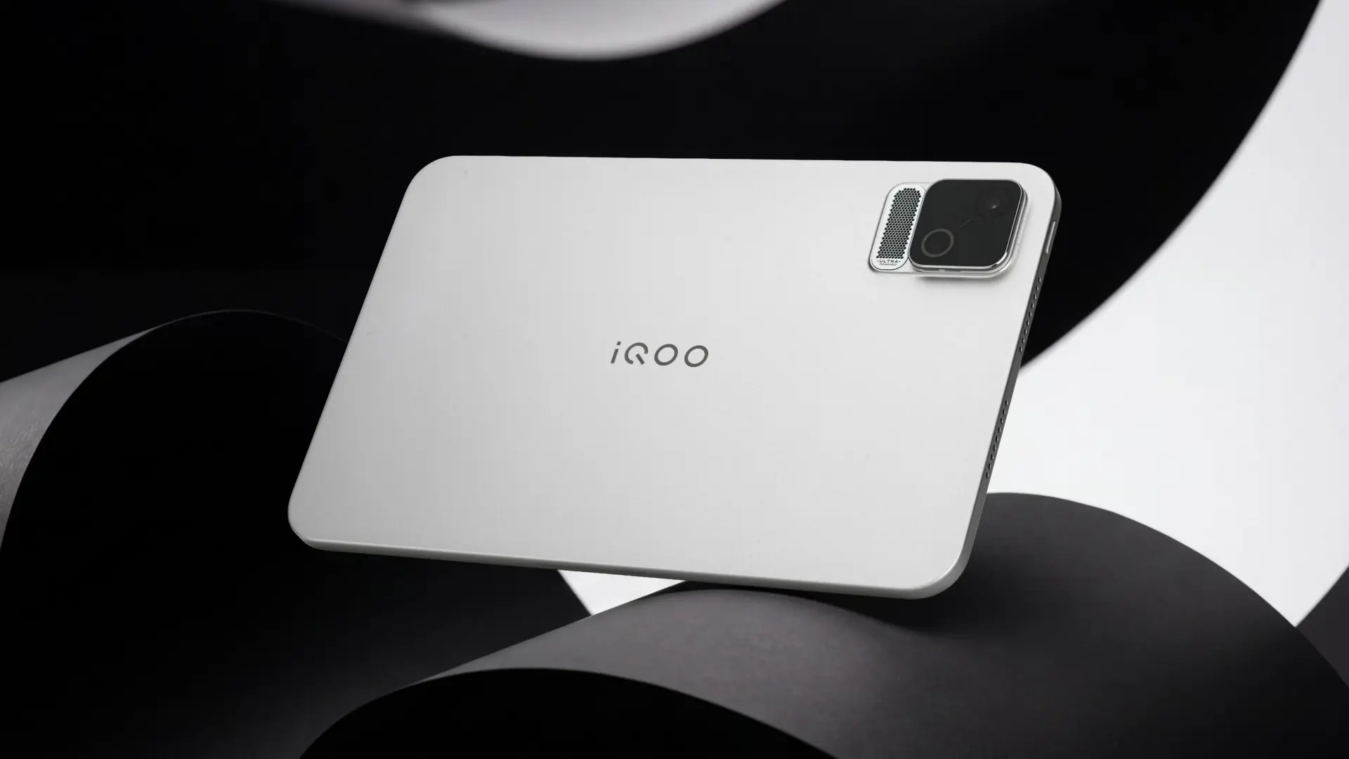 thiet-ke-iqoo-pad-ultra.webp